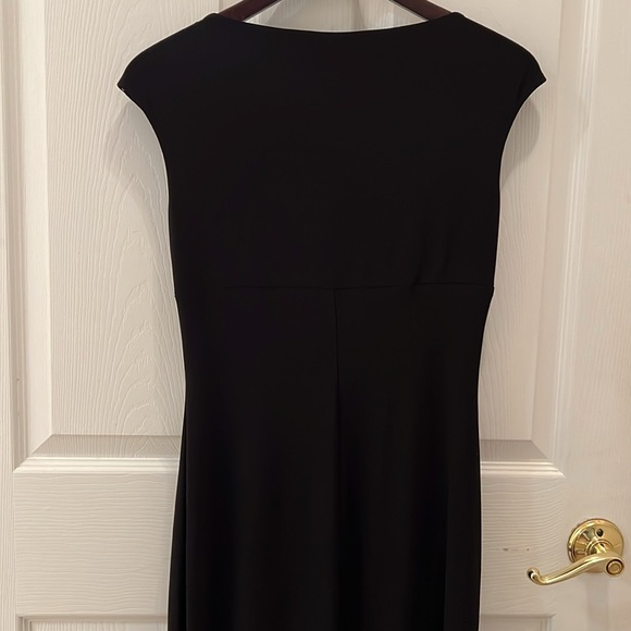 Women’s Ralph Lauren Black Sleeveless Sz 6 Twist Front rouged Stretch Sheath drs - Picture 7 of 9